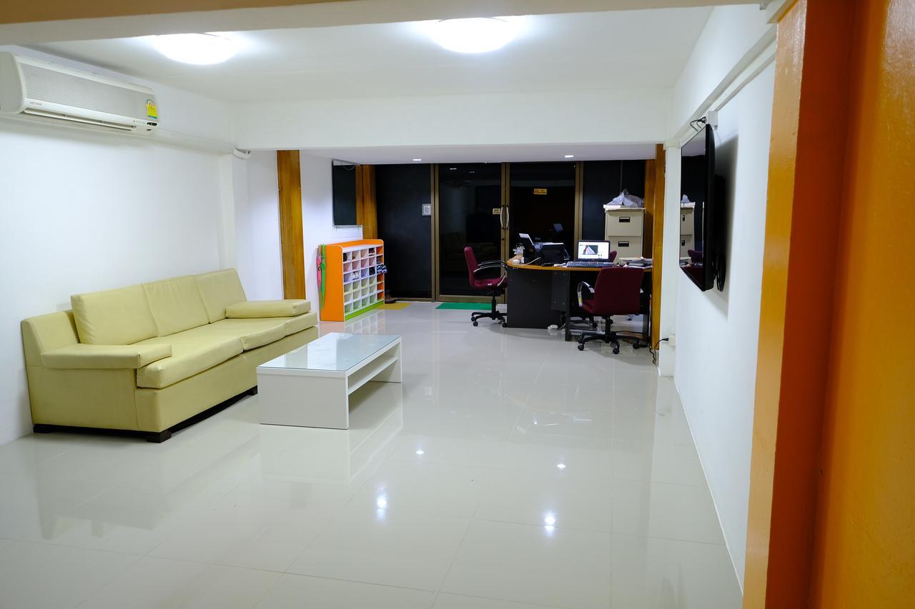 Donmueang Airport Residence Bangkok Exterior photo